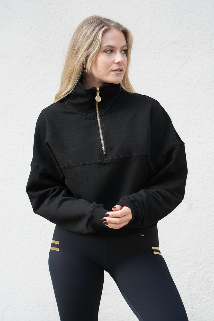 Edge Cozy Half Zip Sweater framifrån — Wallderinska Sport Couture